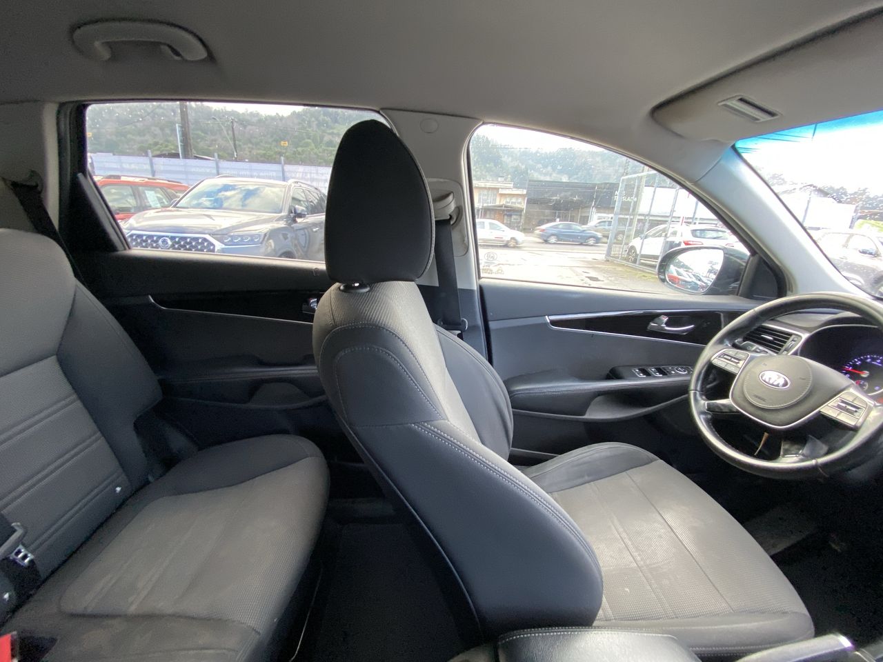 KIA Sorento — foto 16 de 36