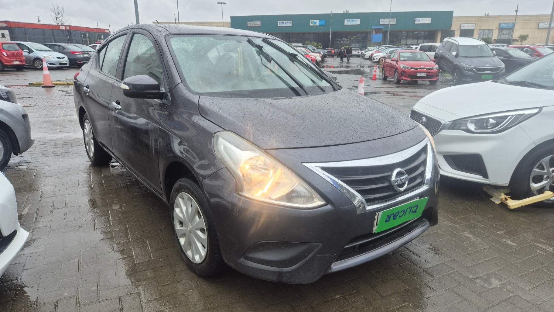 NISSAN