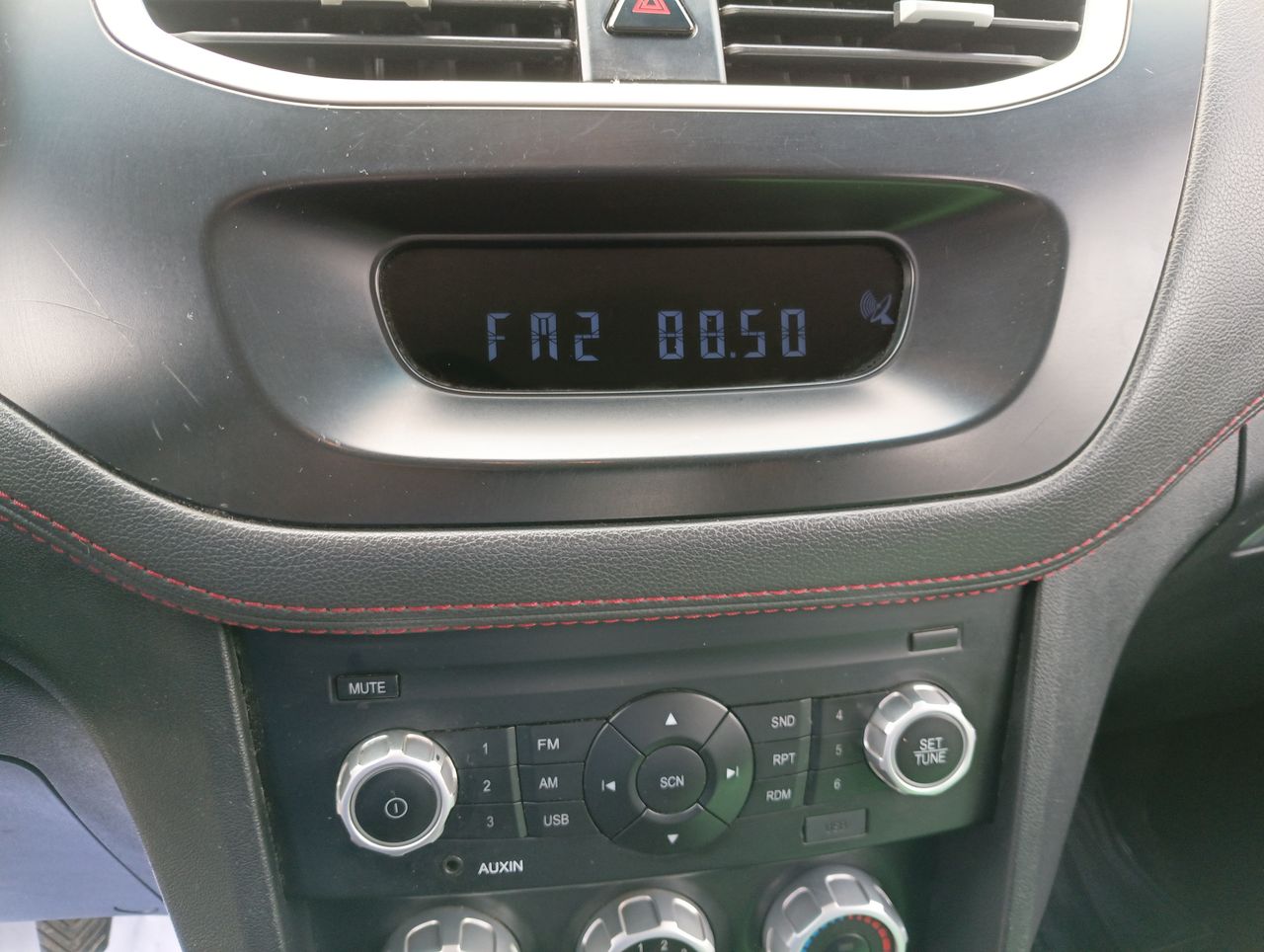 JAC T8 — foto 18 de 24