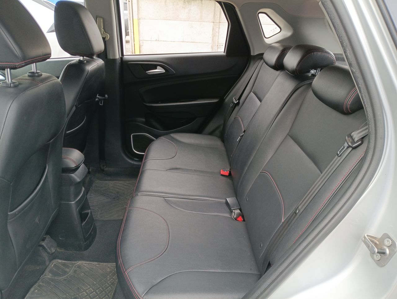JAC T8 — foto 23 de 24