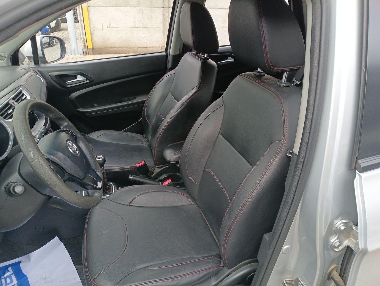 JAC T8 — foto 15 de 24
