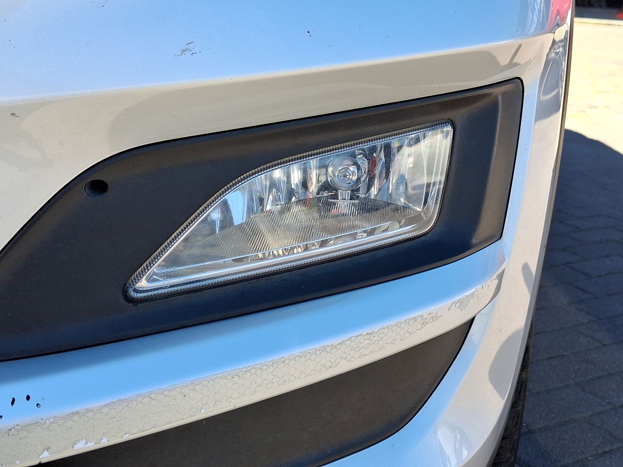 HYUNDAI - 20