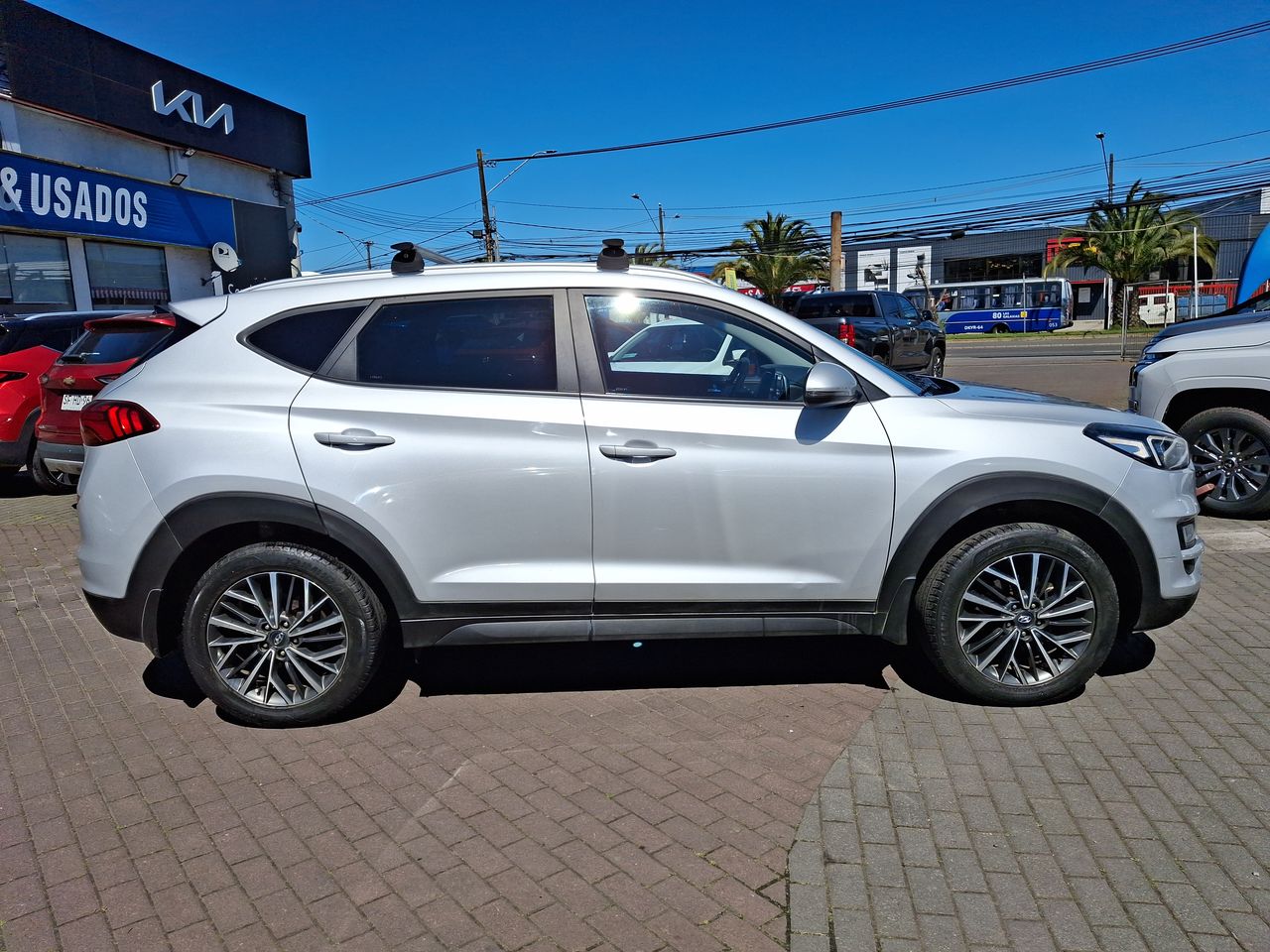 HYUNDAI - 8