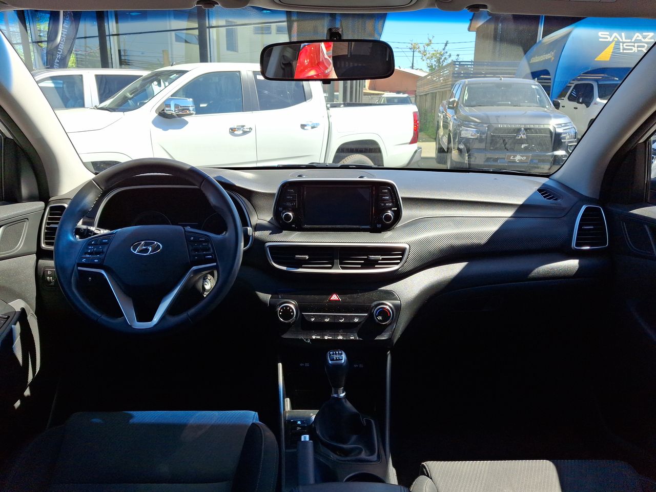 HYUNDAI - 9