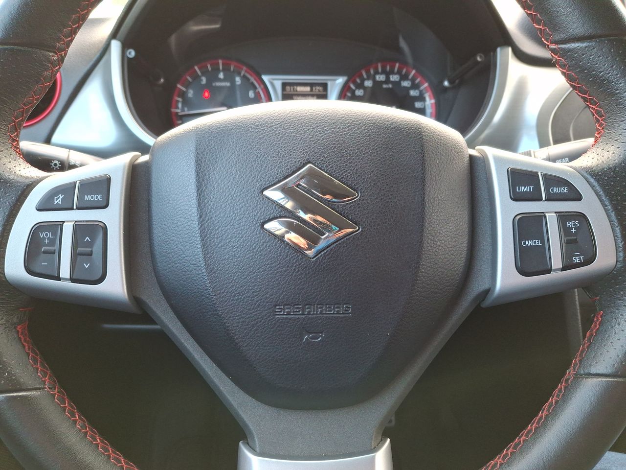 SUZUKI - 18