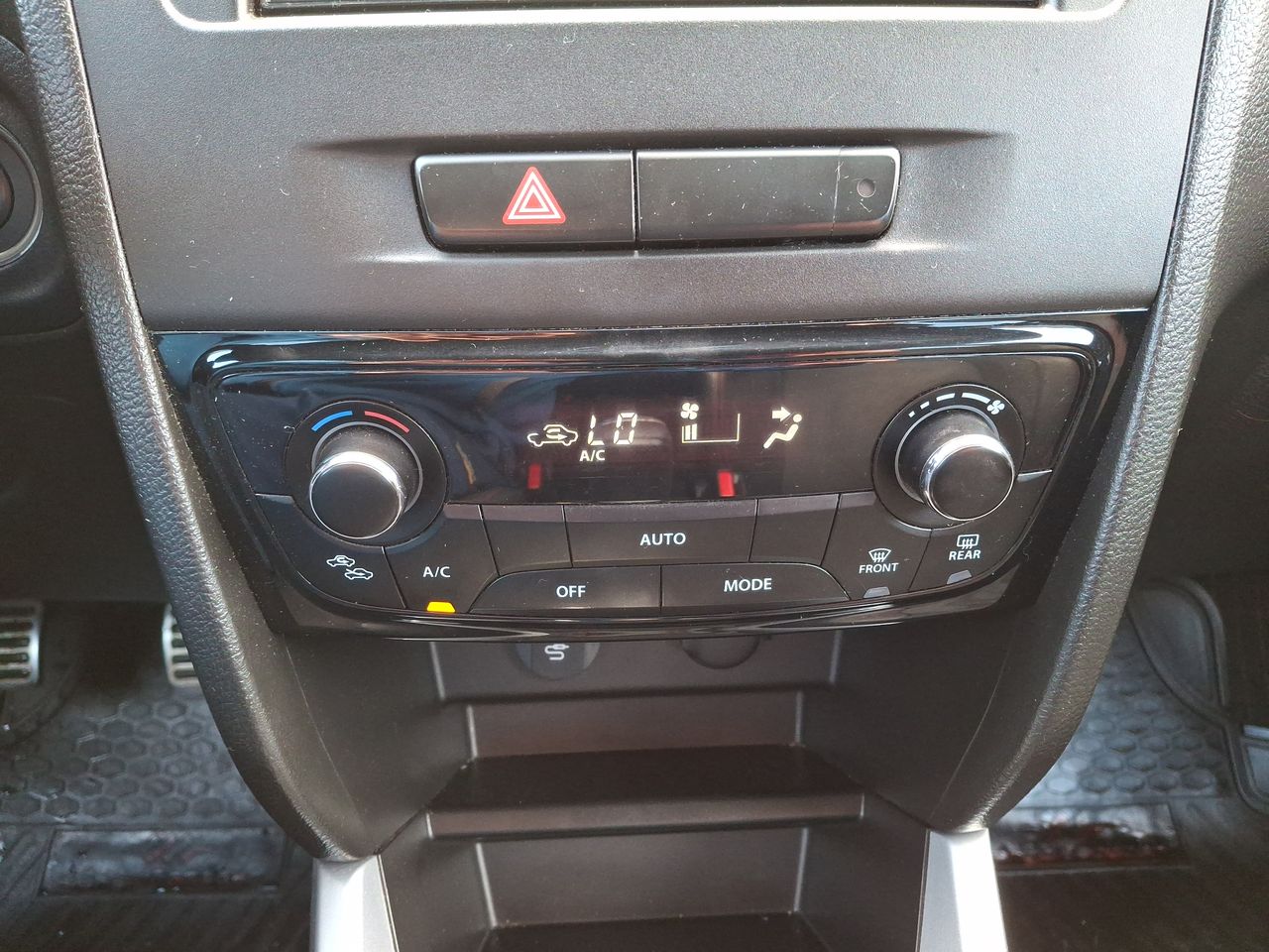 SUZUKI - 22