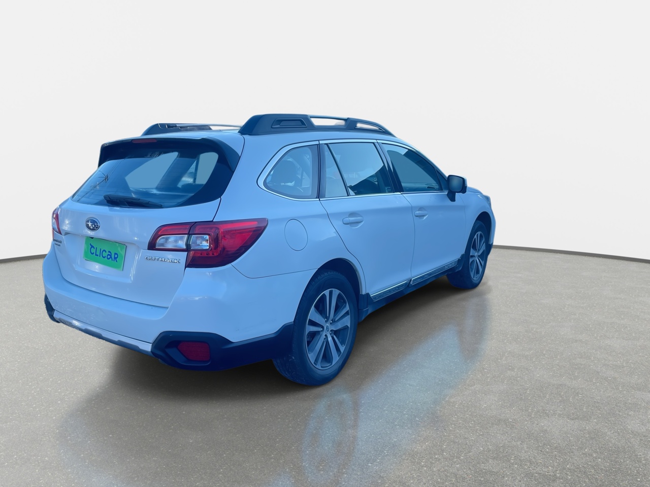 Subaru Outback — foto 8 de 36