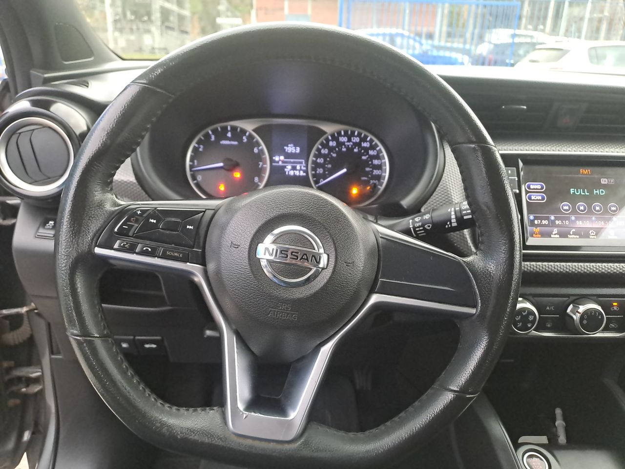 Nissan Kicks — foto 11 de 18