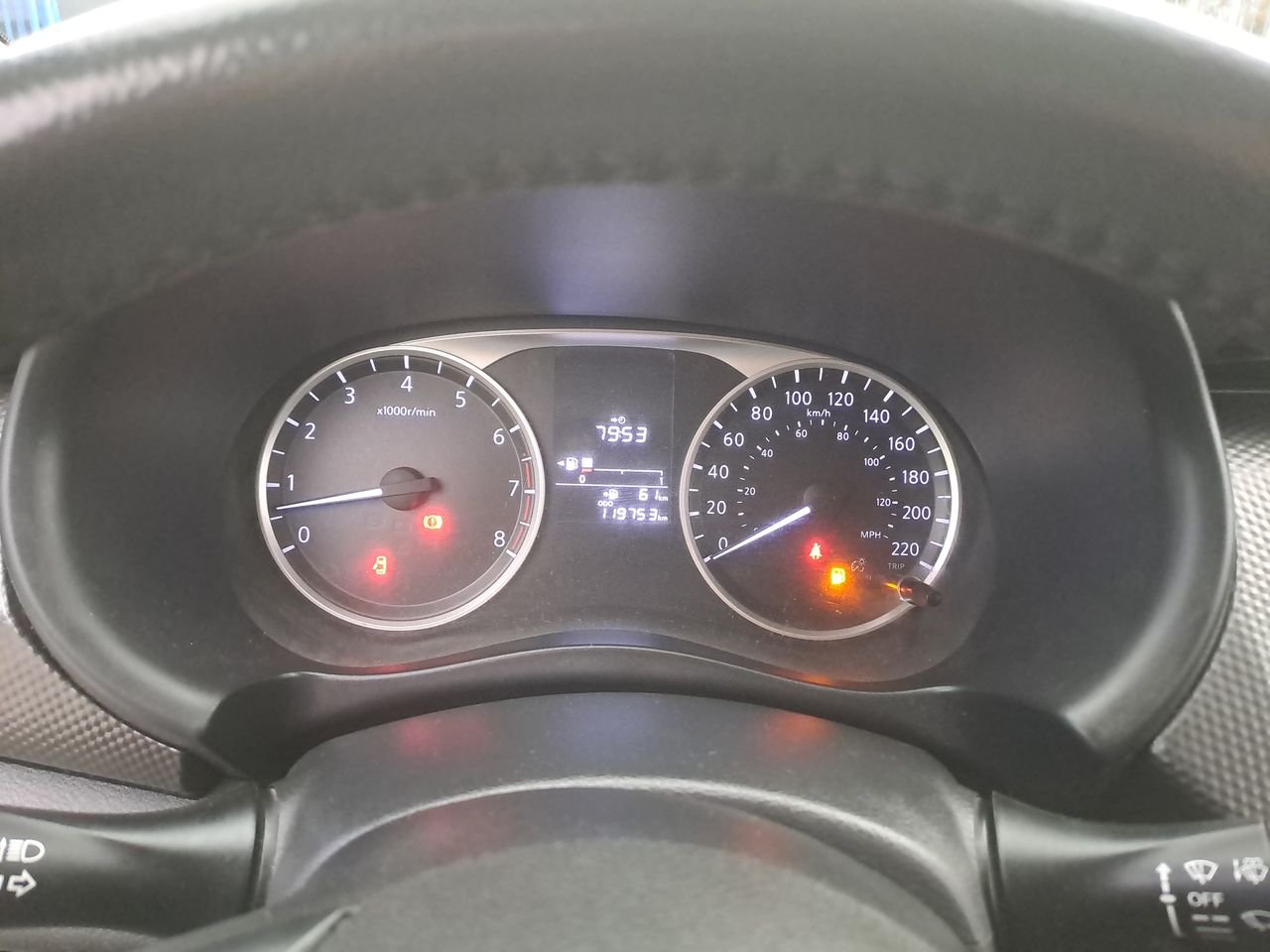 Nissan Kicks — foto 12 de 18