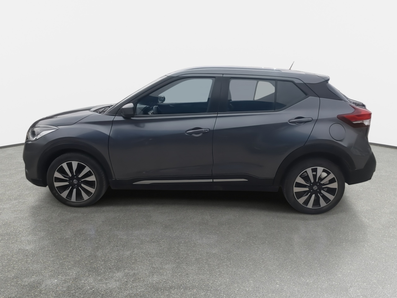 NISSAN - 4