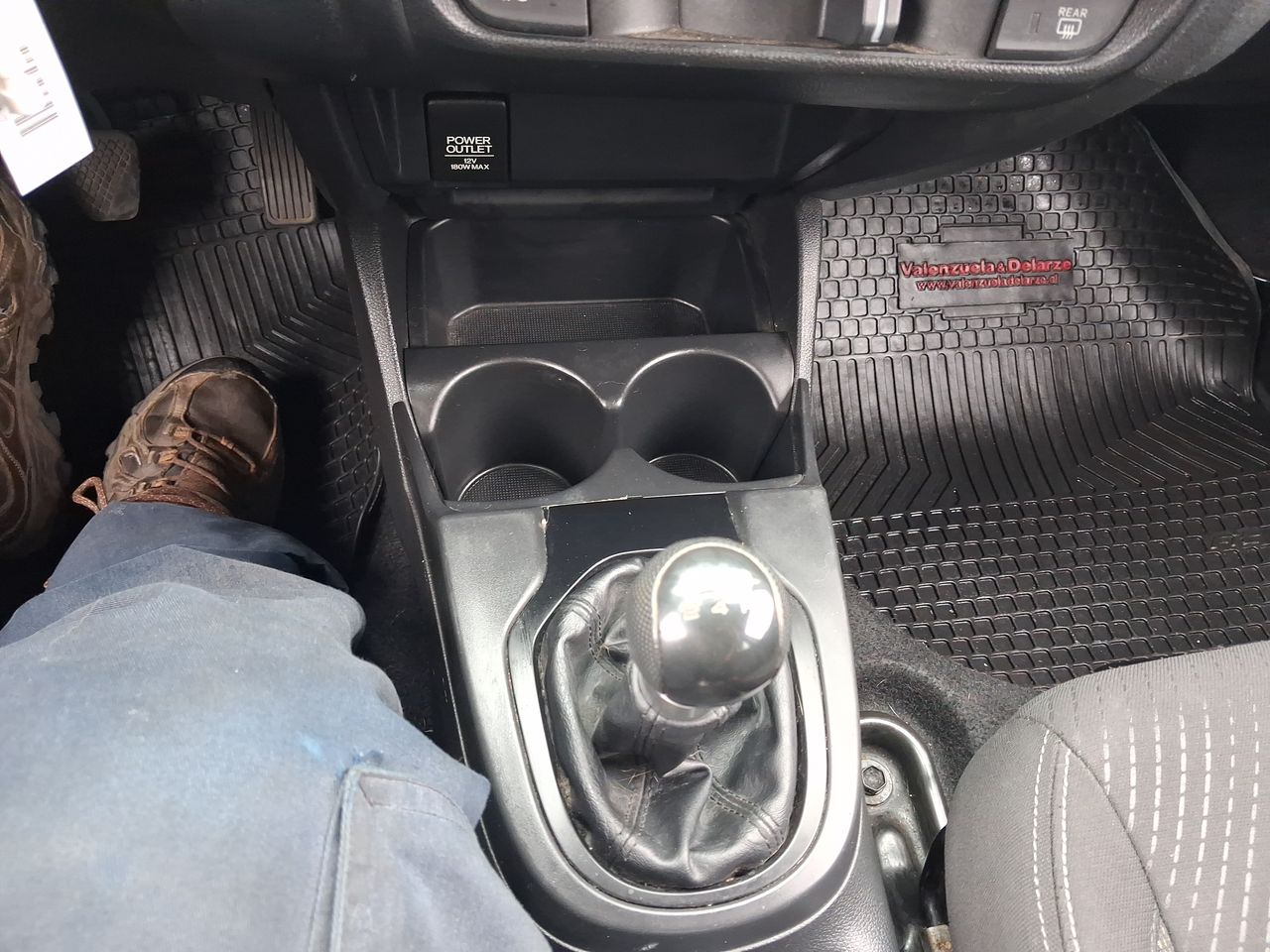 Honda WR-V — foto 22 de 26