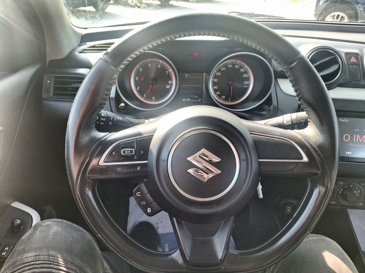SUZUKI - 23