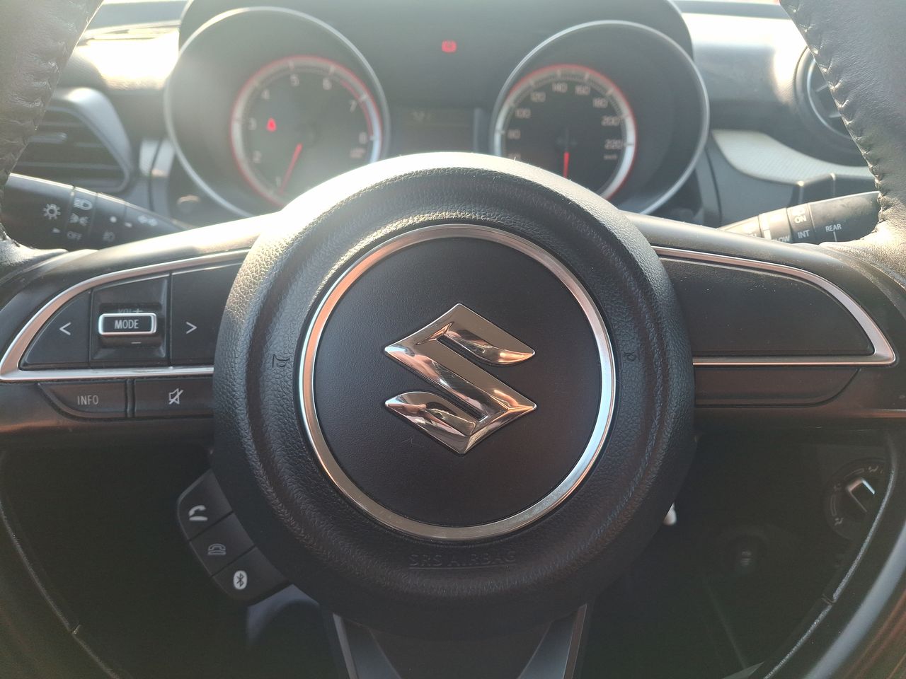 SUZUKI - 24