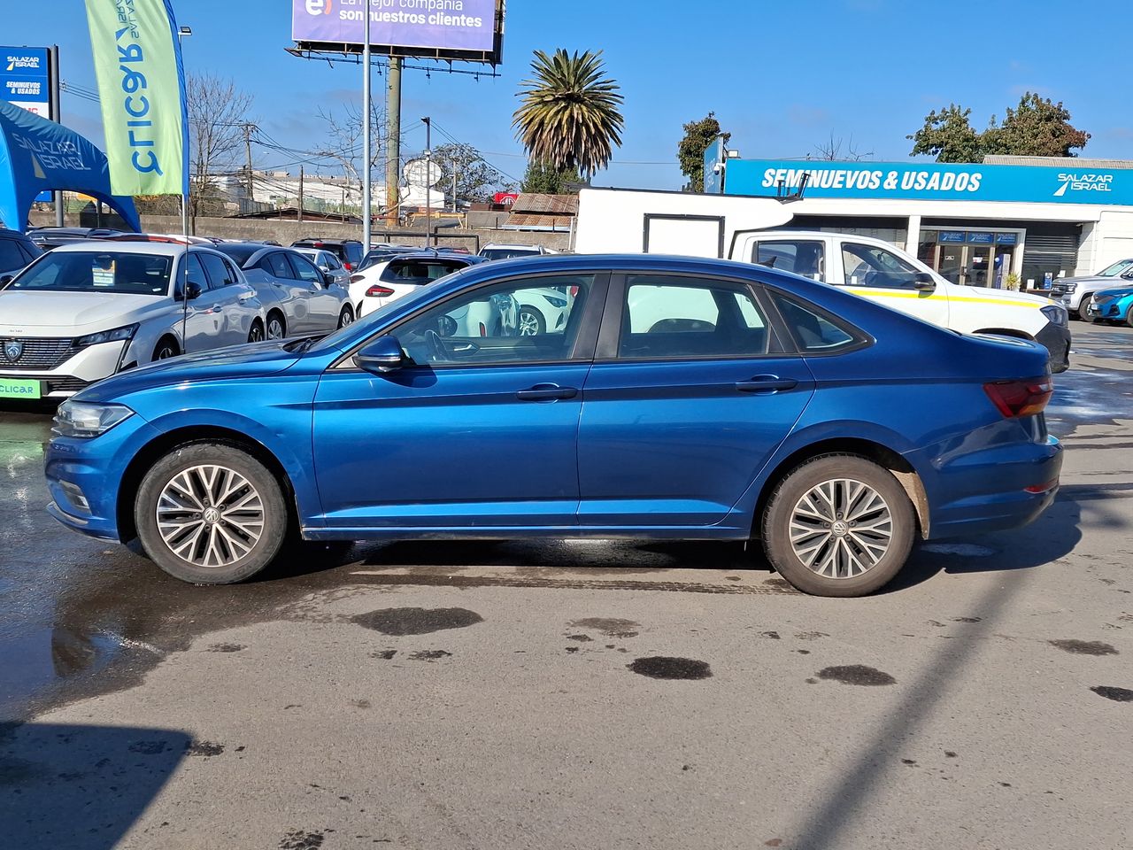 VOLKSWAGEN - 4