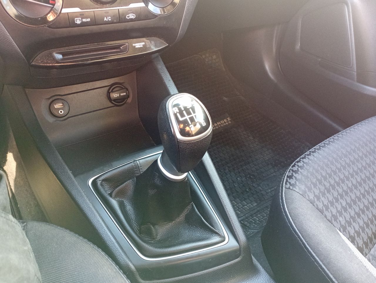 HYUNDAI - 14