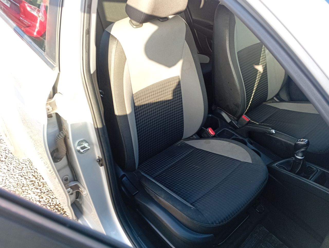 HYUNDAI - 16
