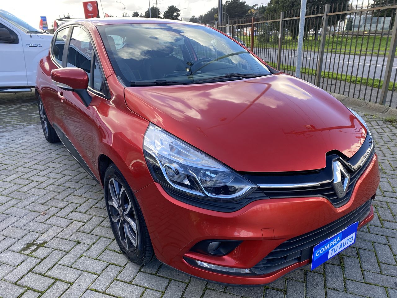 RENAULT - 1
