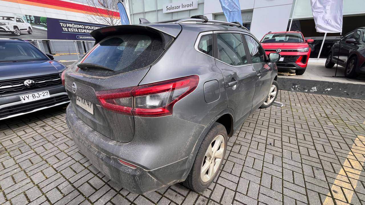 NISSAN - 4