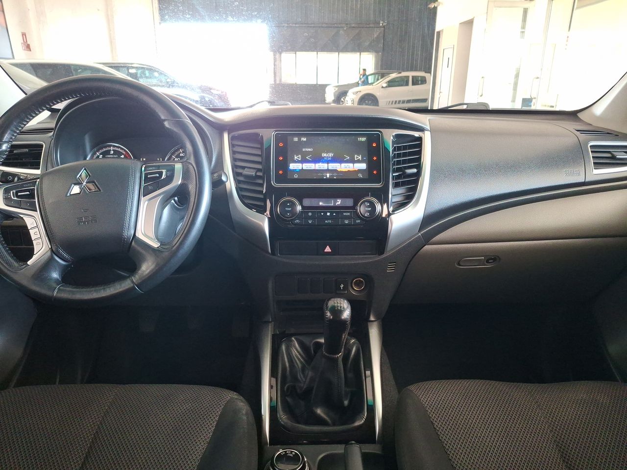 MITSUBISHI - 9