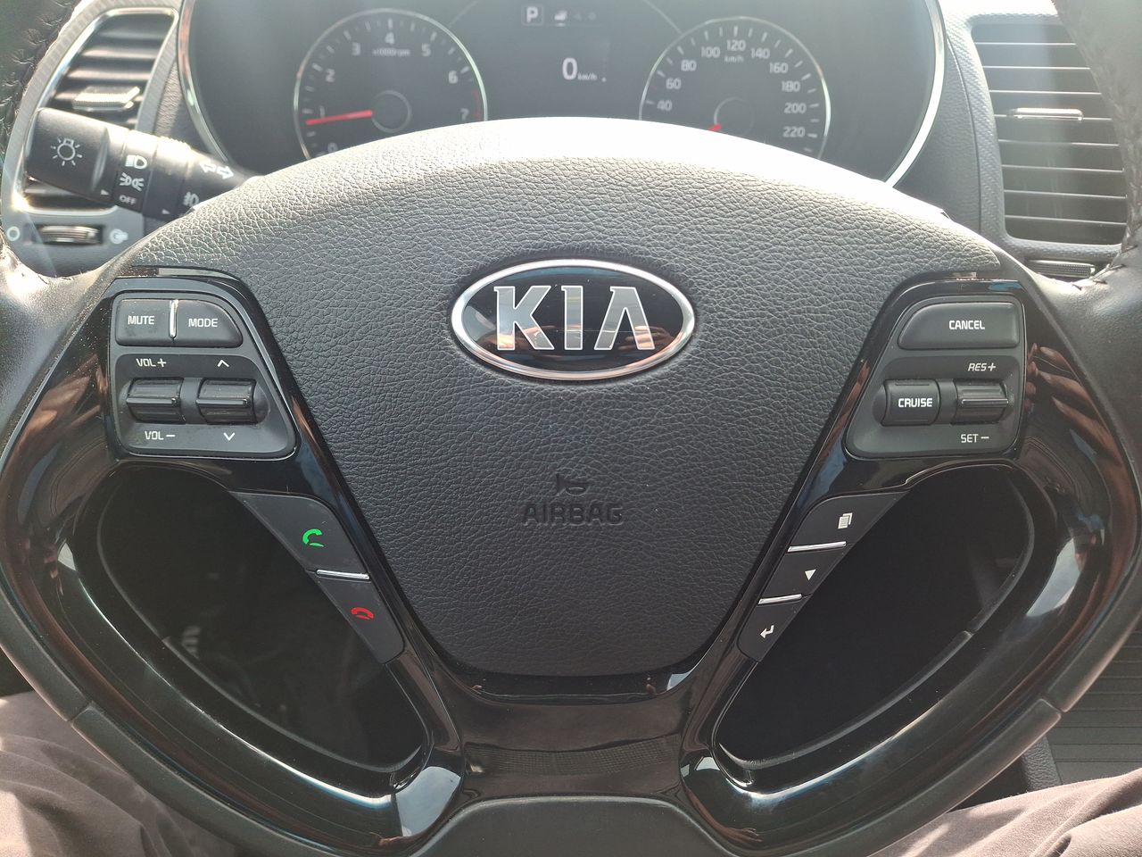 KIA - 24