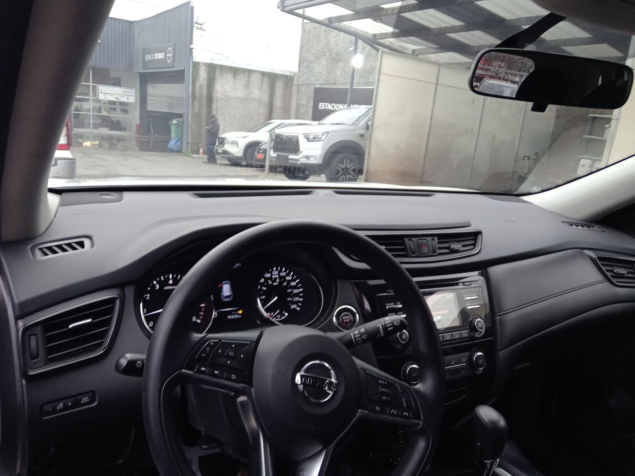 Nissan X-Trail — foto 22 de 26