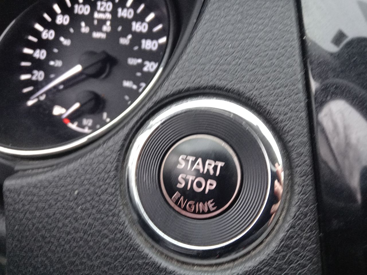 Nissan X-Trail — foto 26 de 26
