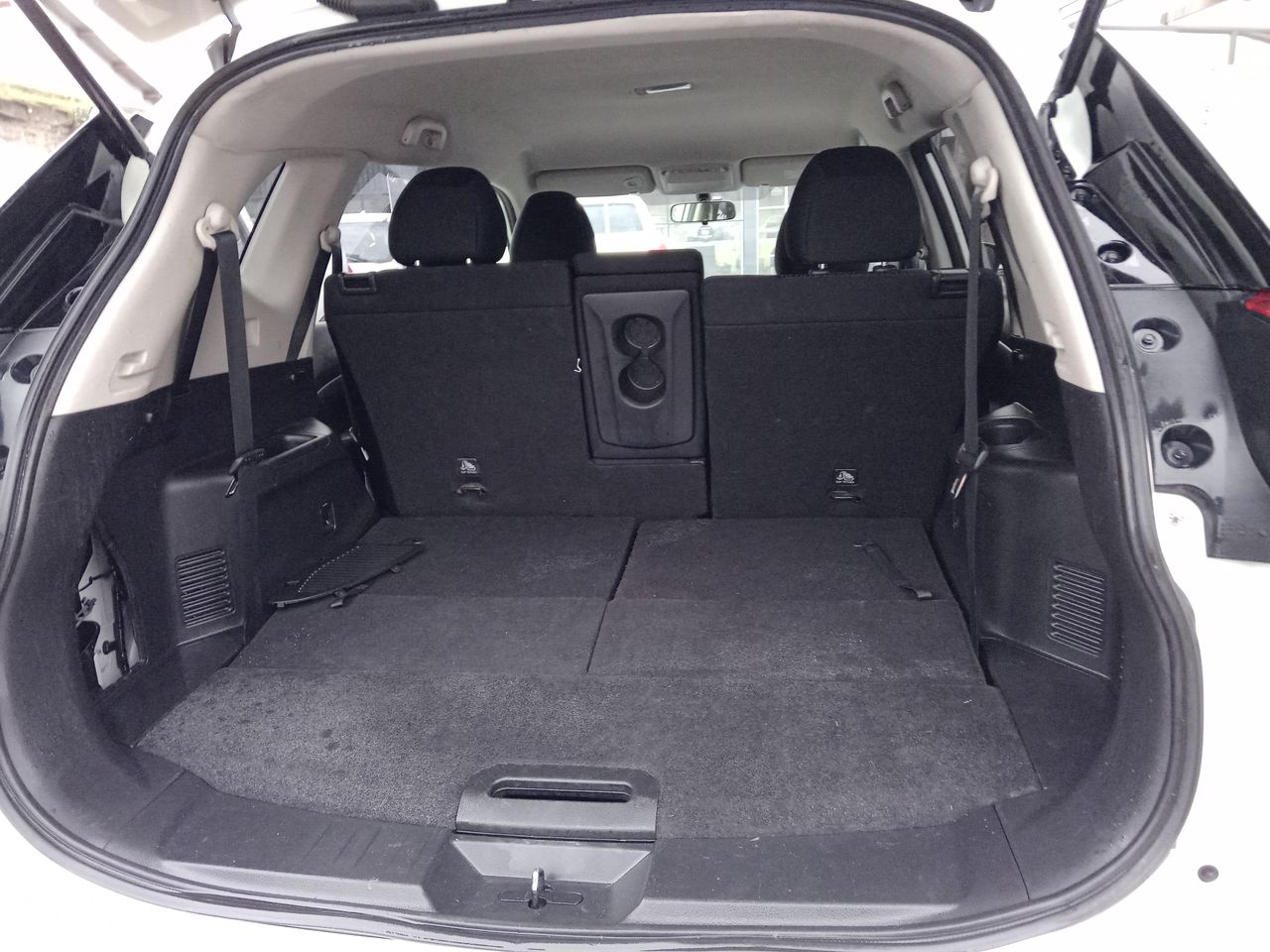 Nissan X-Trail — foto 11 de 26