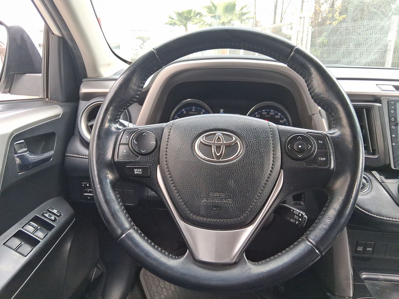 TOYOTA - 25