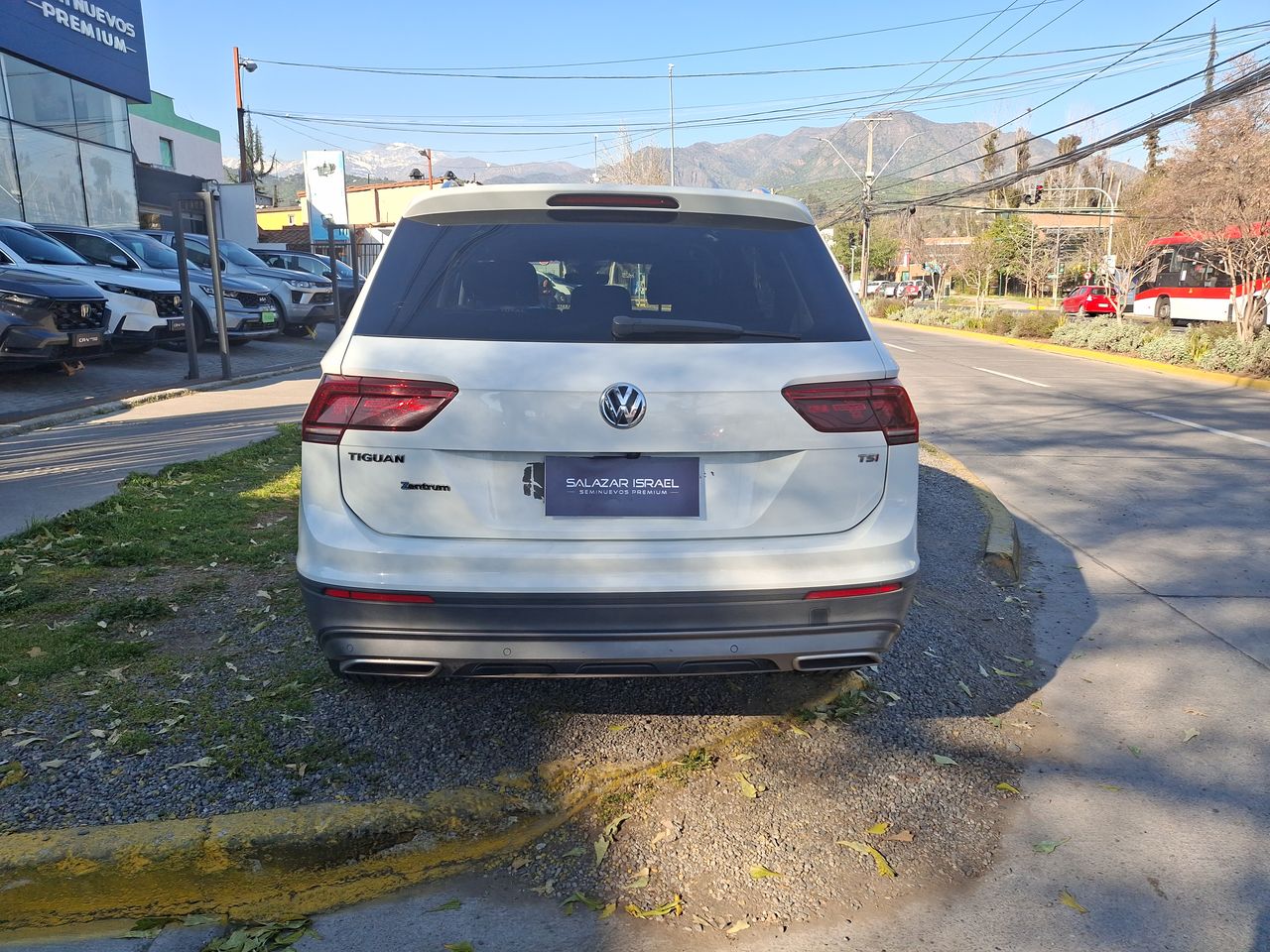 VOLKSWAGEN - 6