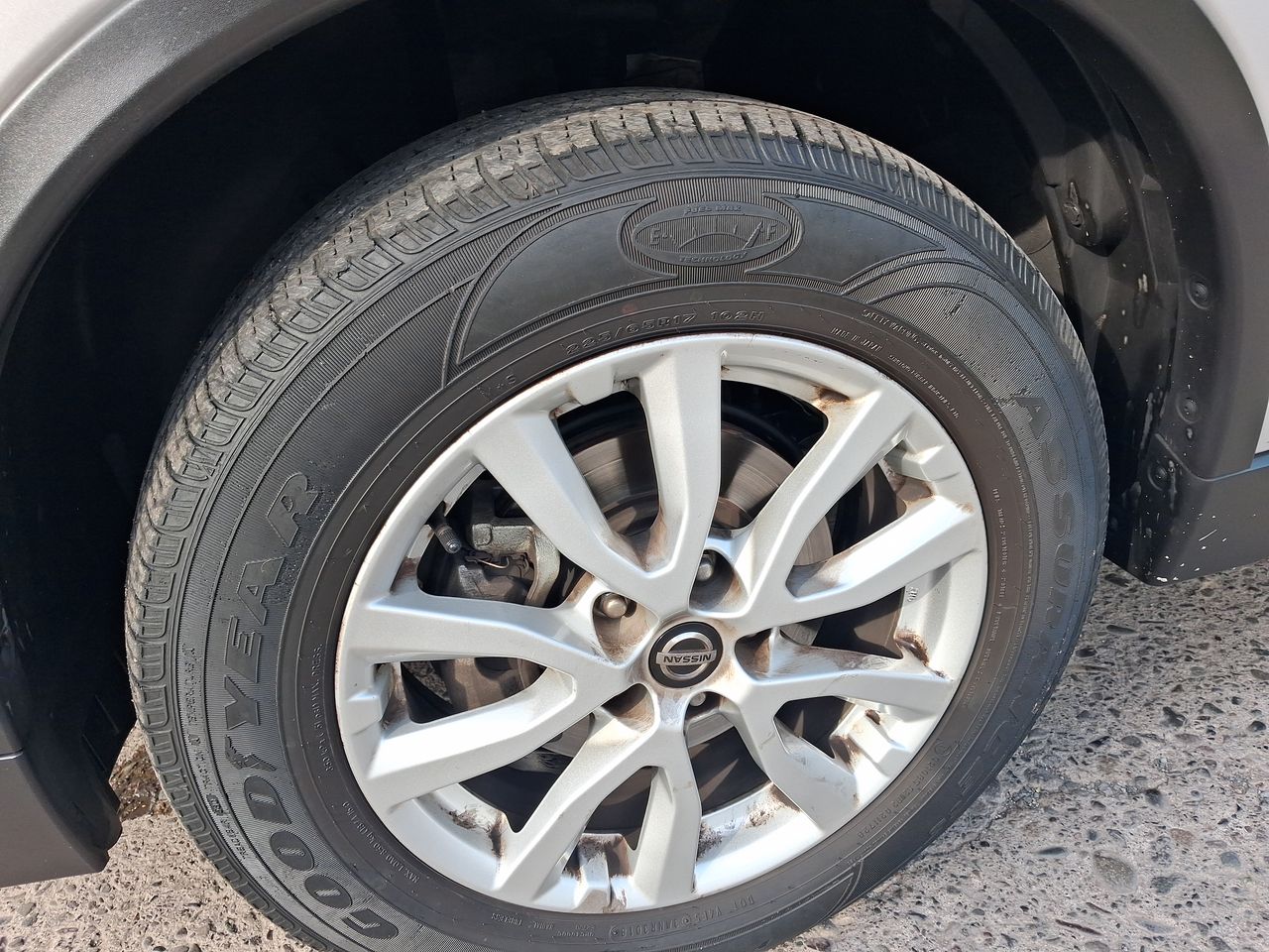 Nissan X-Trail — foto 16 de 35