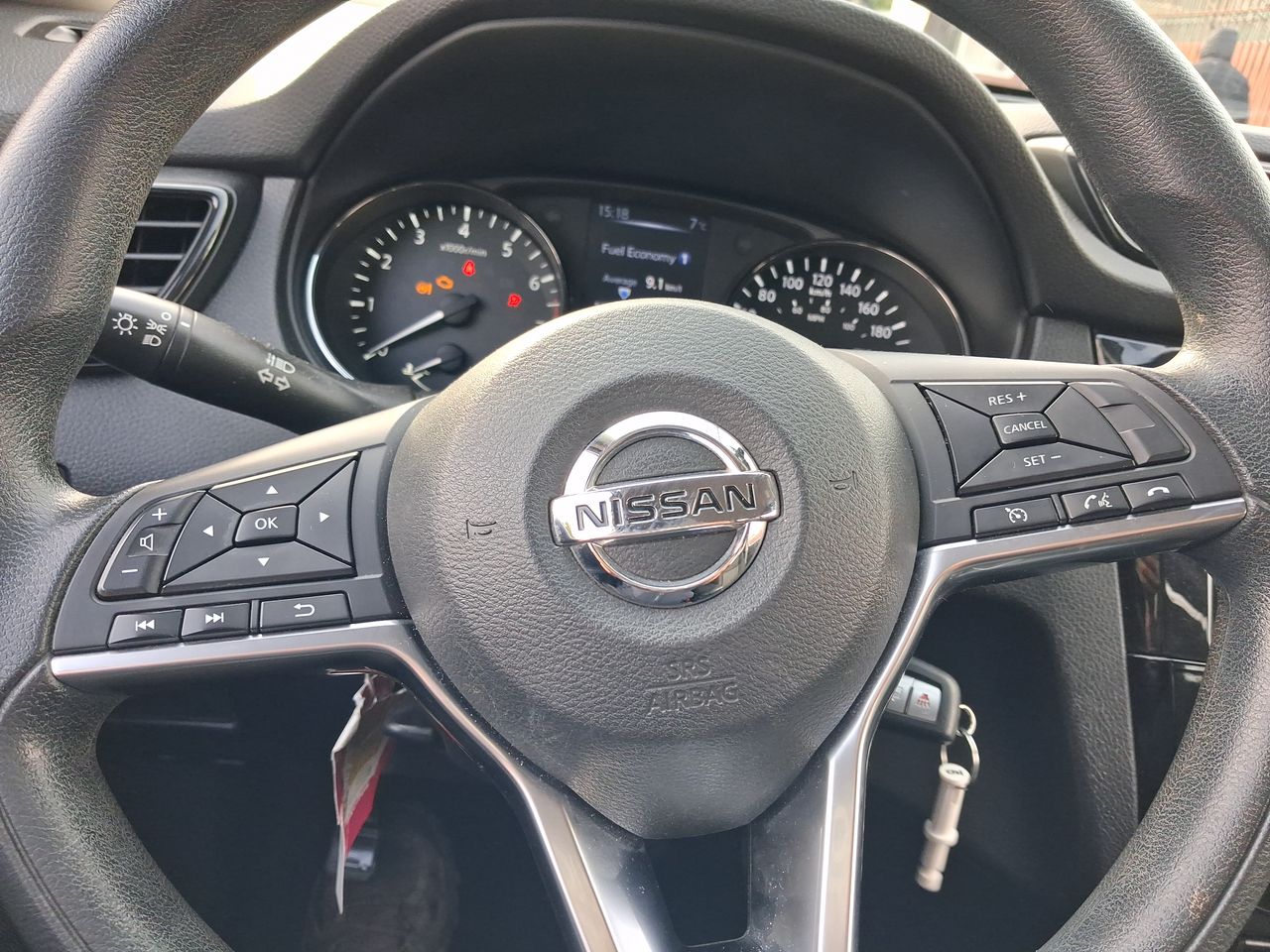 Nissan X-Trail — foto 25 de 35
