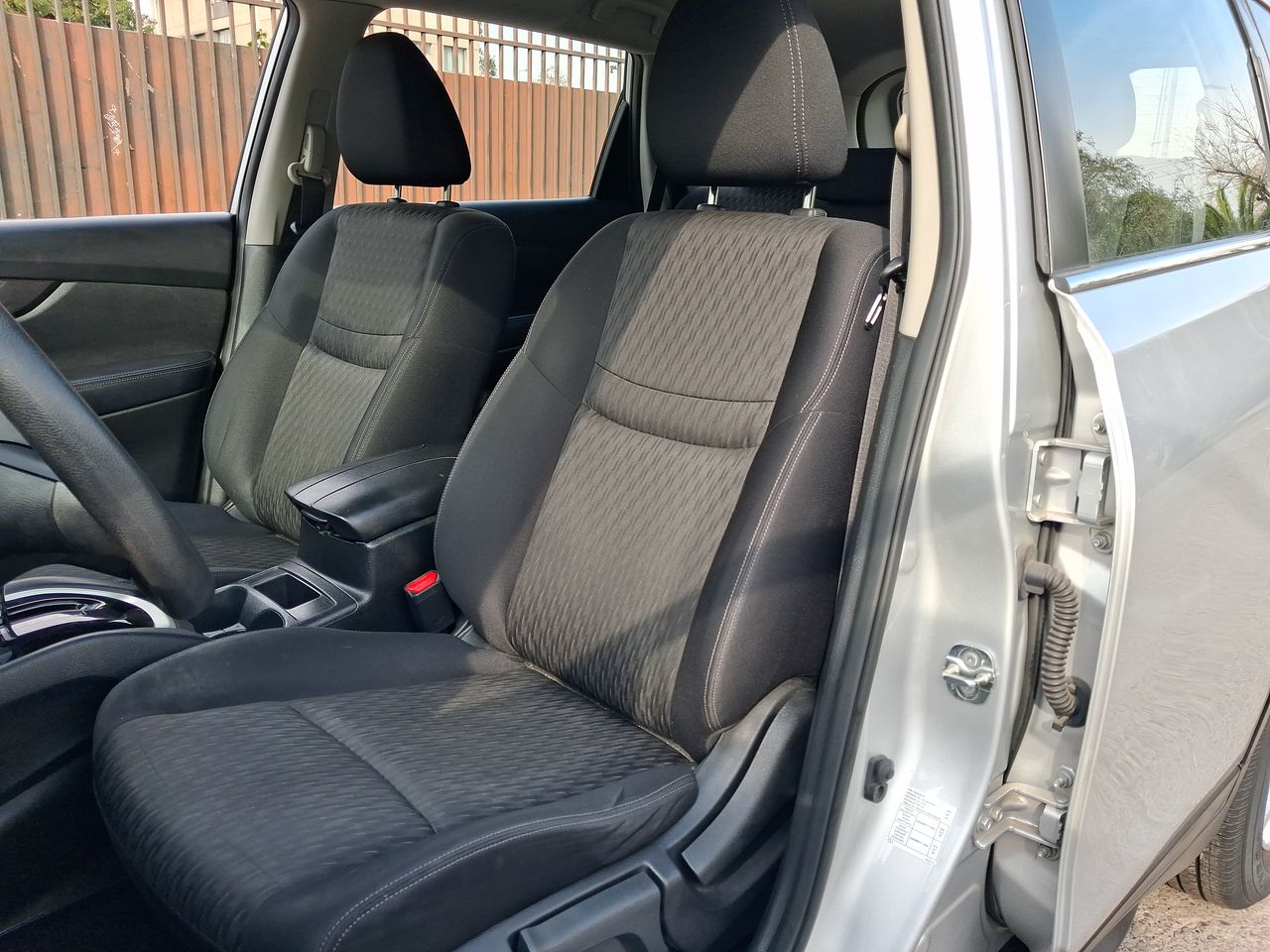 Nissan X-Trail — foto 23 de 35
