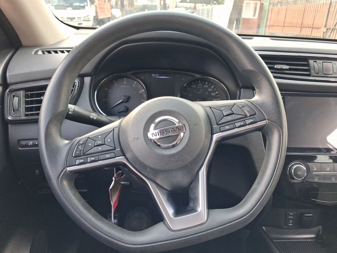 Nissan X-Trail — foto 24 de 35