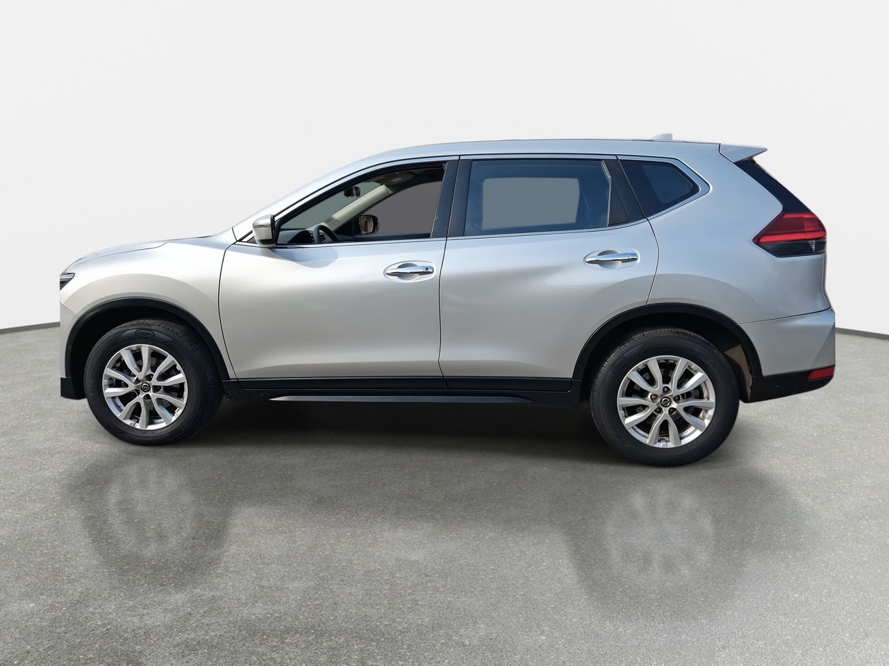 NISSAN - 4