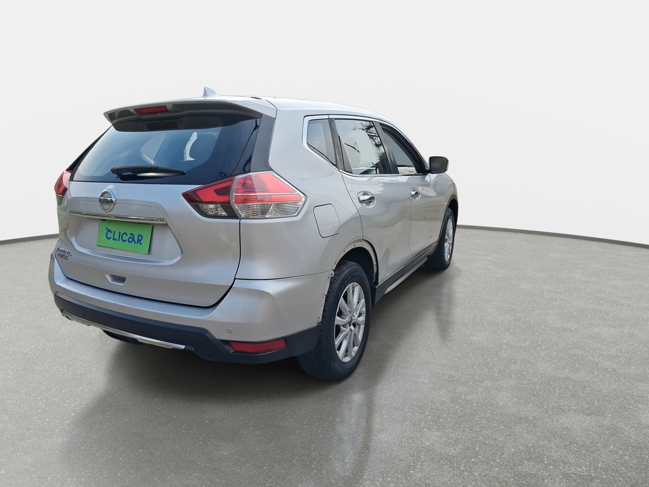 Nissan X-Trail — foto 8 de 35