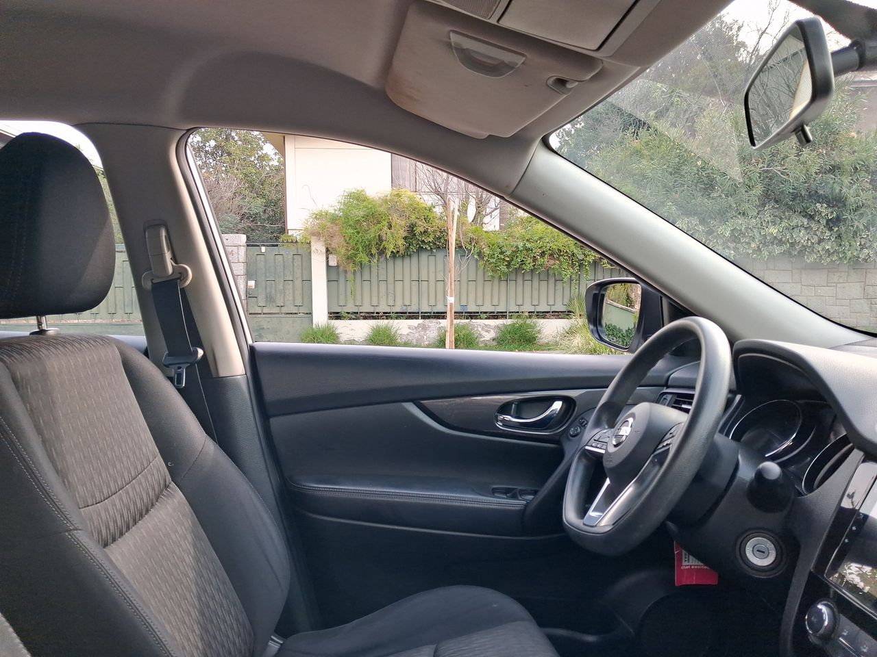 NISSAN - 6
