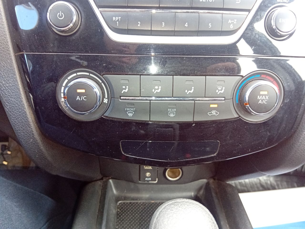 NISSAN - 26