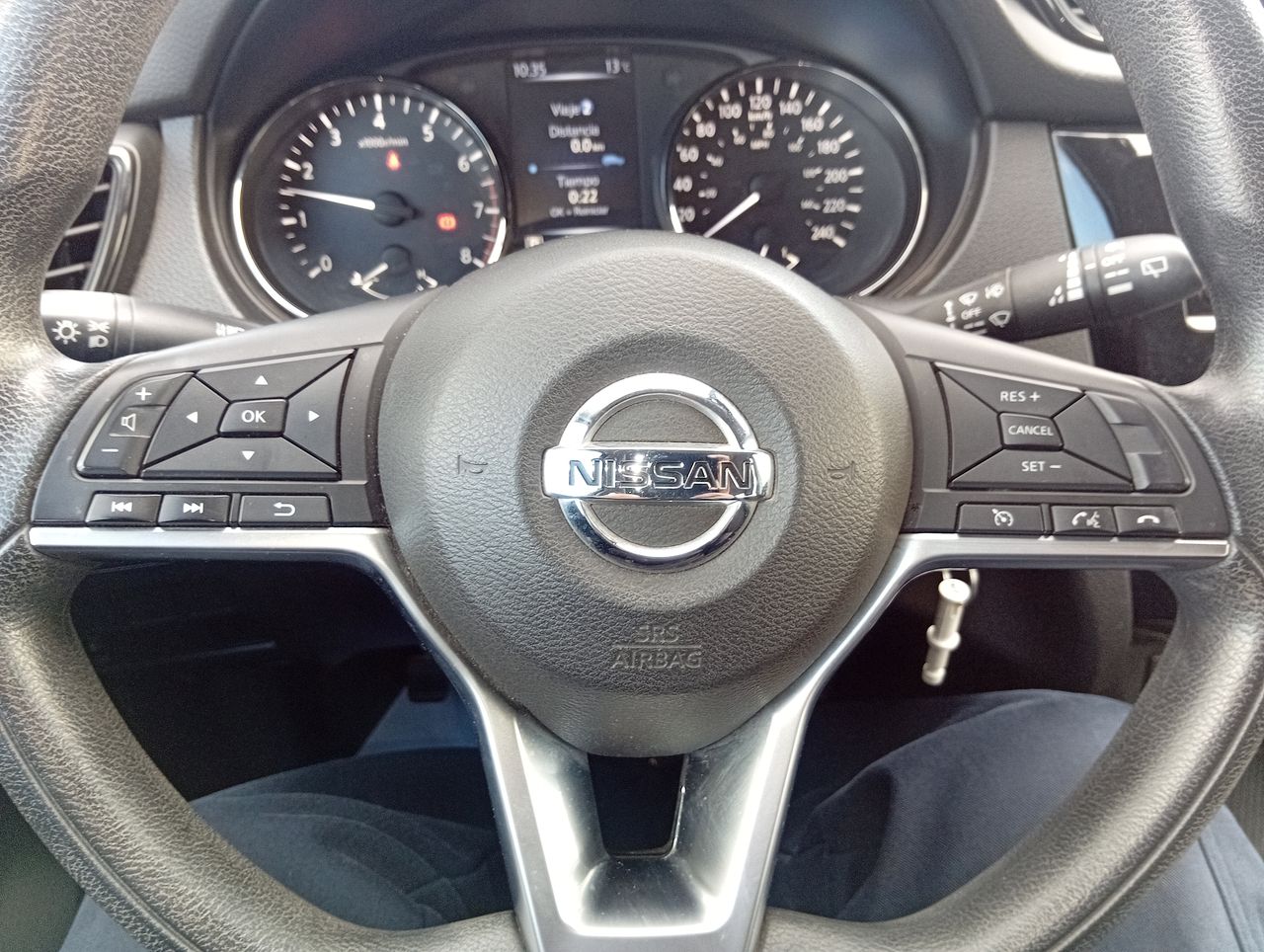 NISSAN - 23