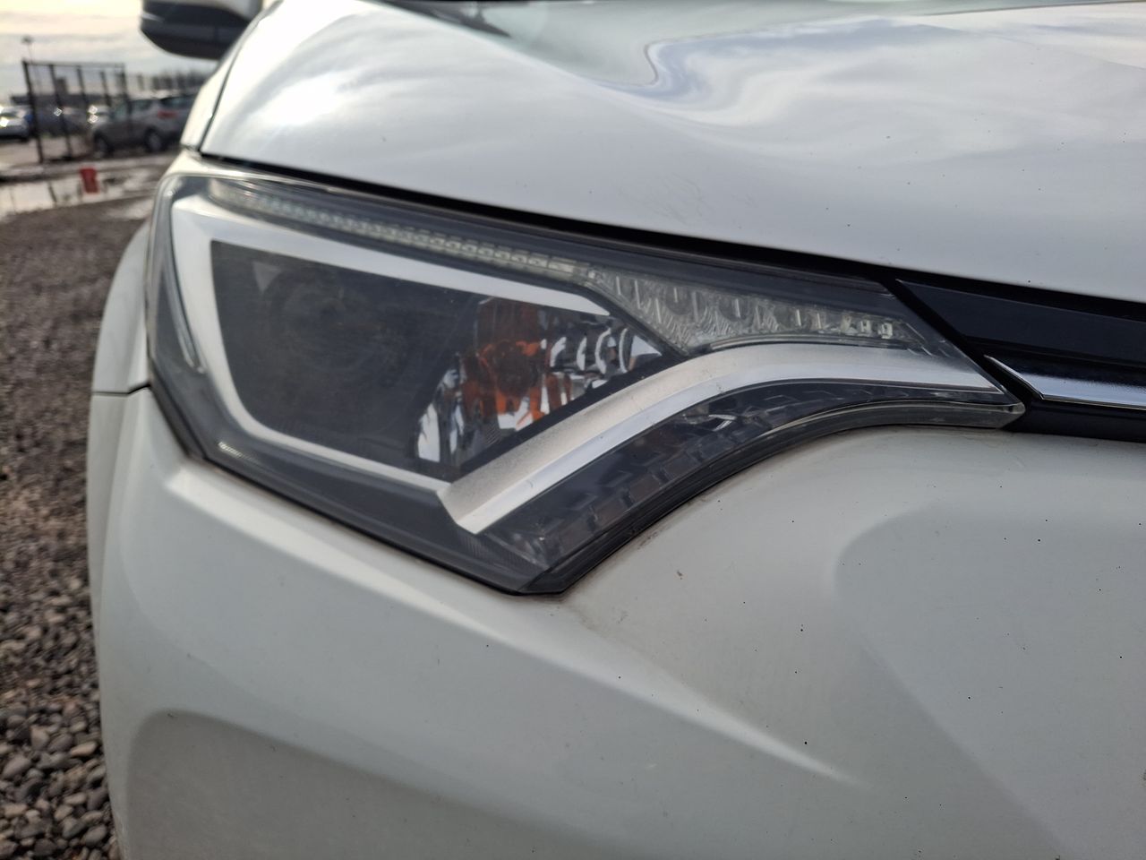 Toyota RAV4 — foto 11 de 23