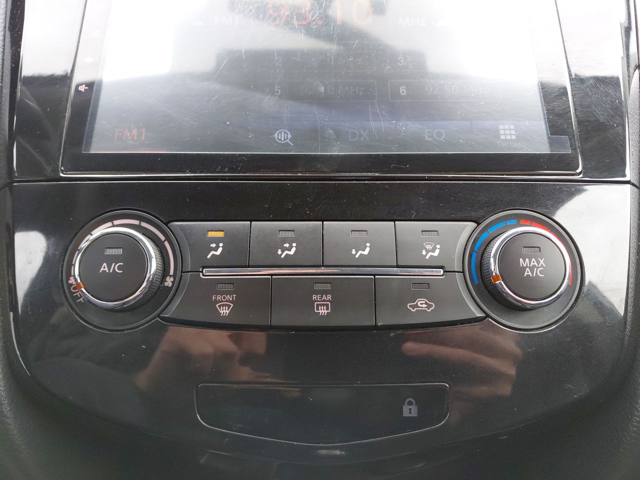 NISSAN - 19