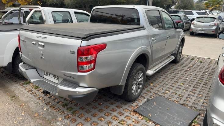 MITSUBISHI - 3
