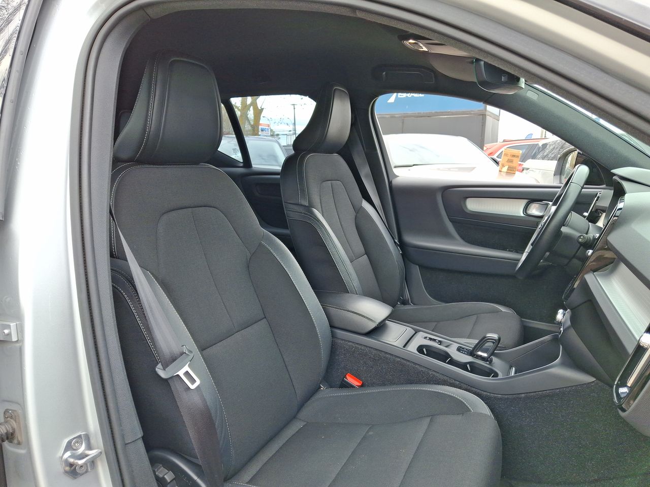 VOLVO - 32