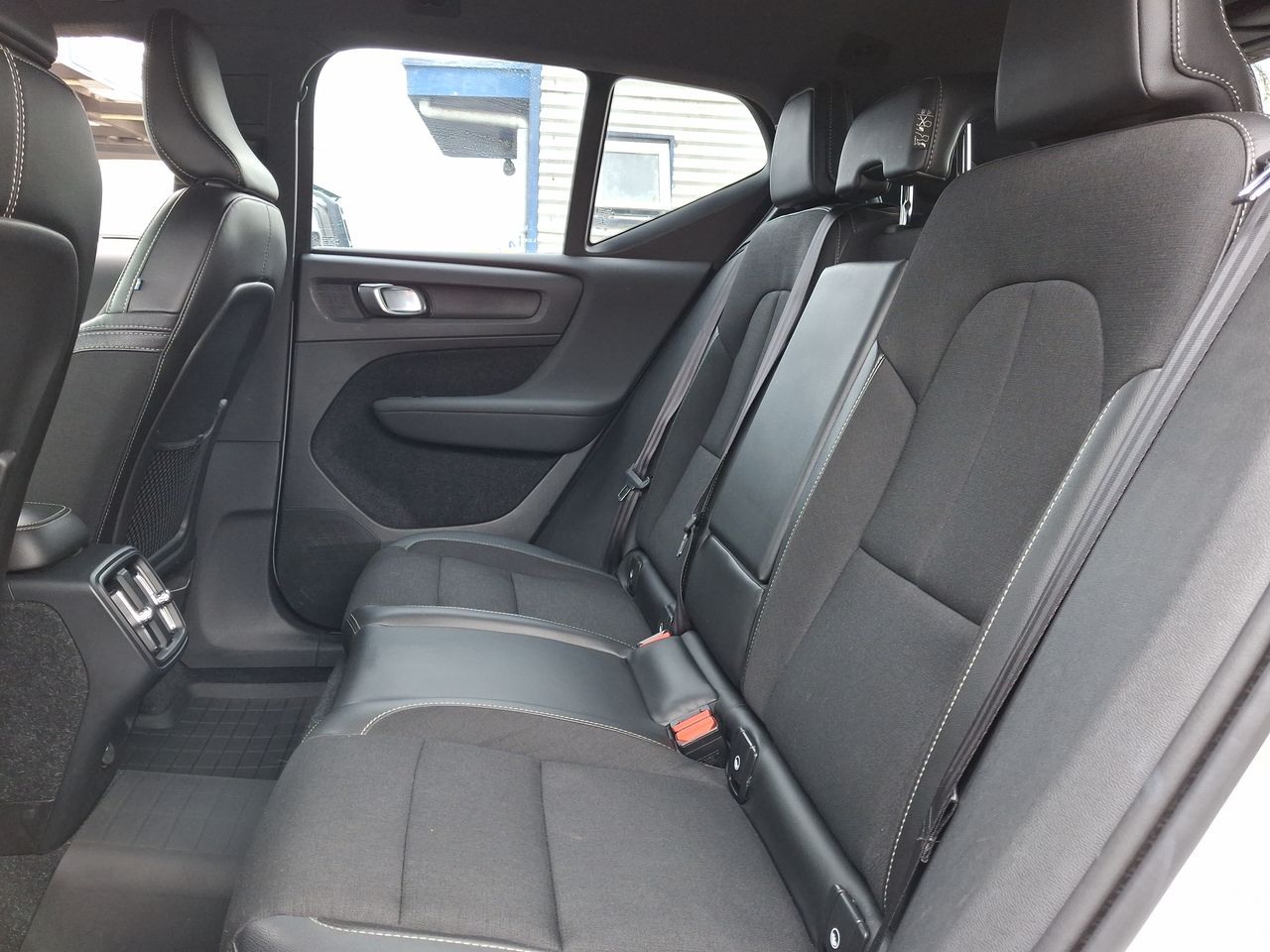 VOLVO - 33