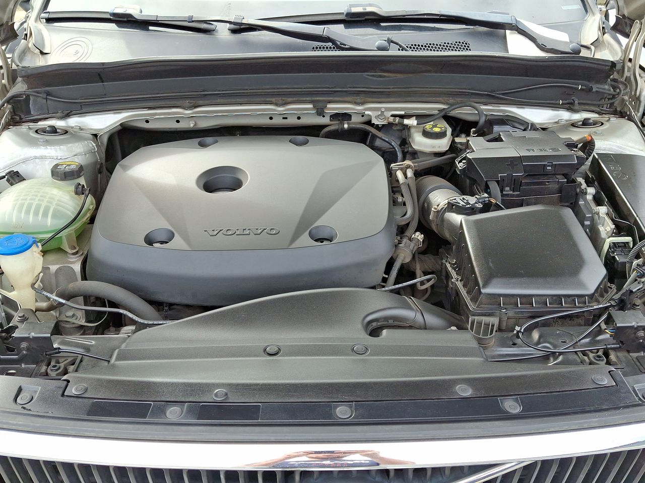 VOLVO - 18