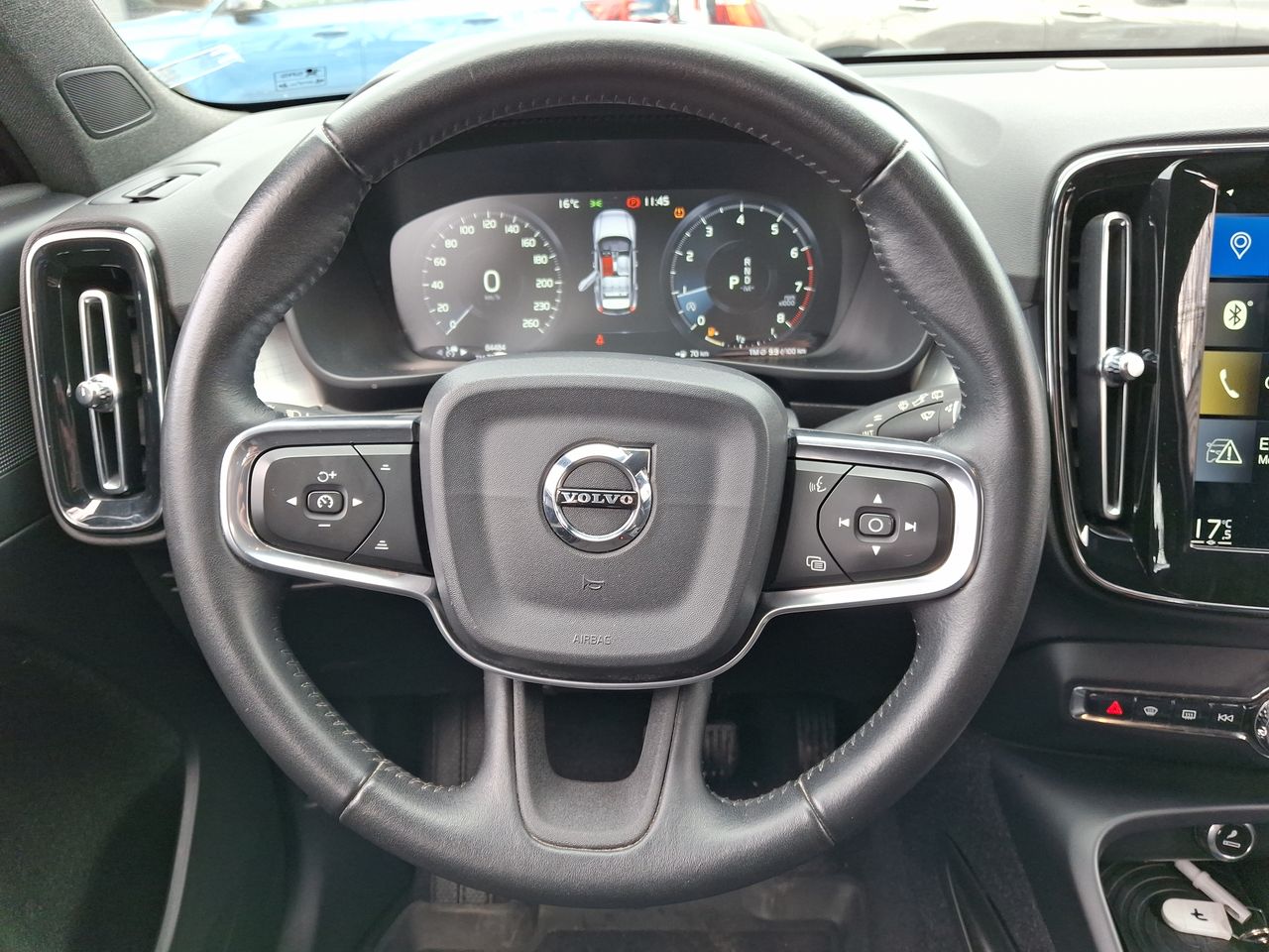VOLVO - 25