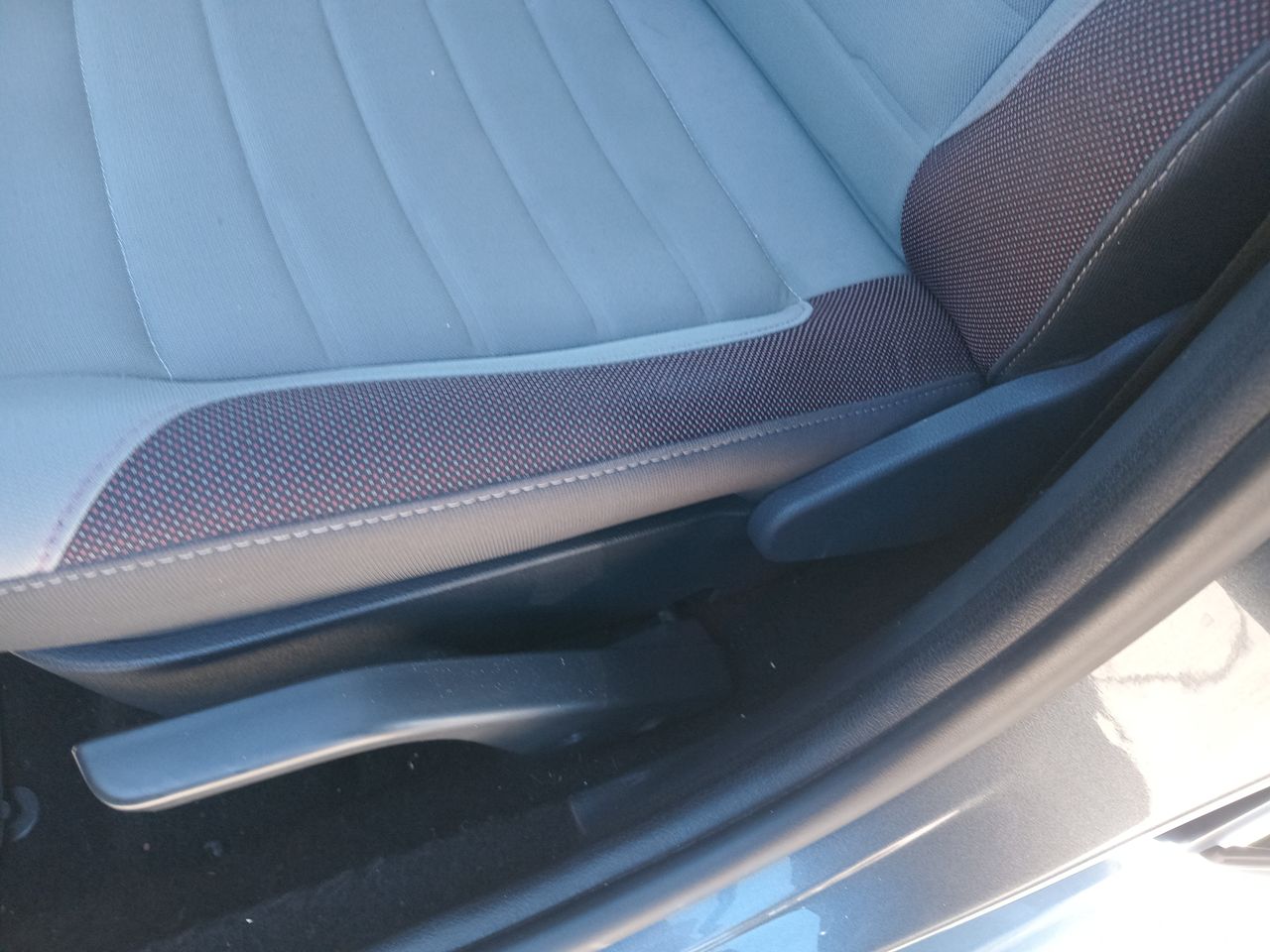 VOLKSWAGEN - 12
