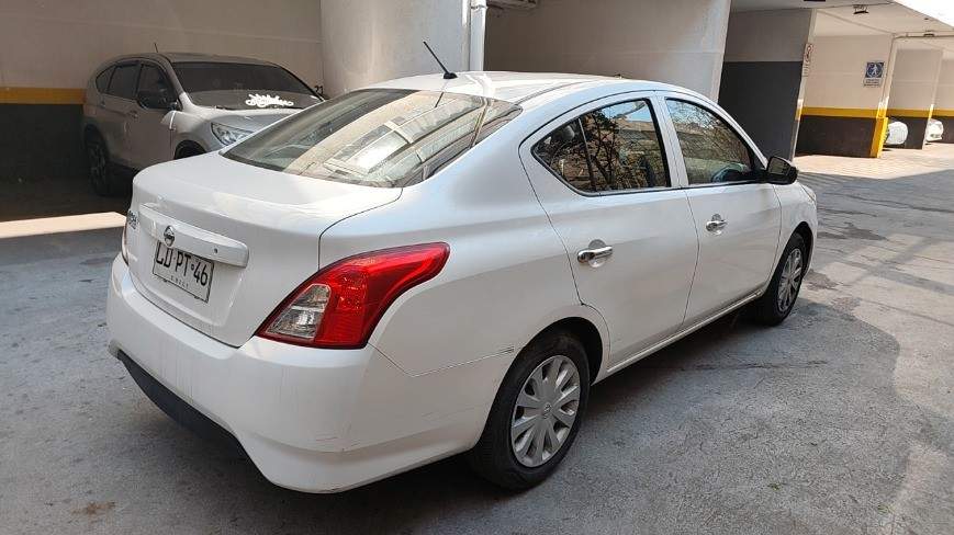 NISSAN - 4