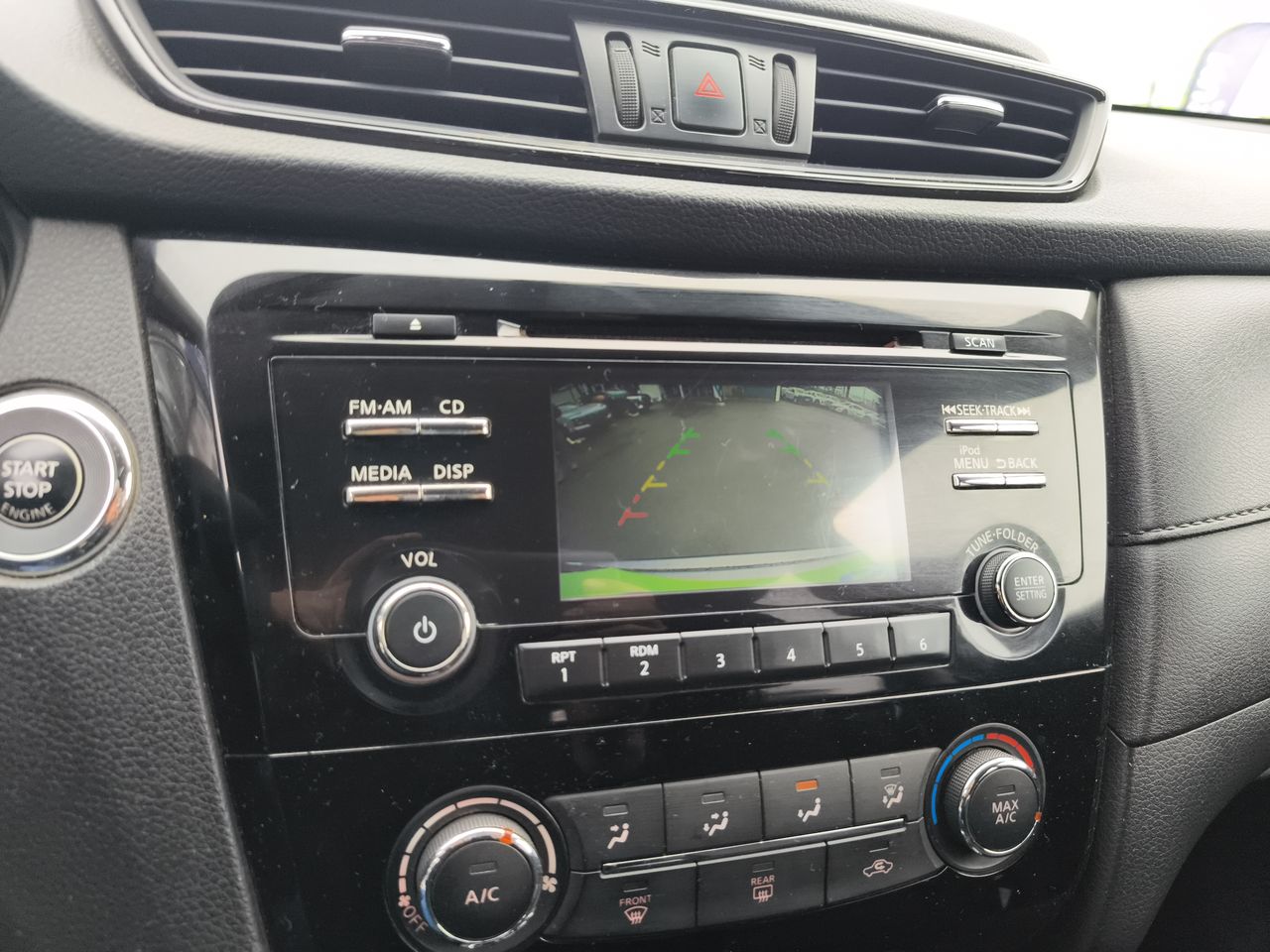 NISSAN - 19