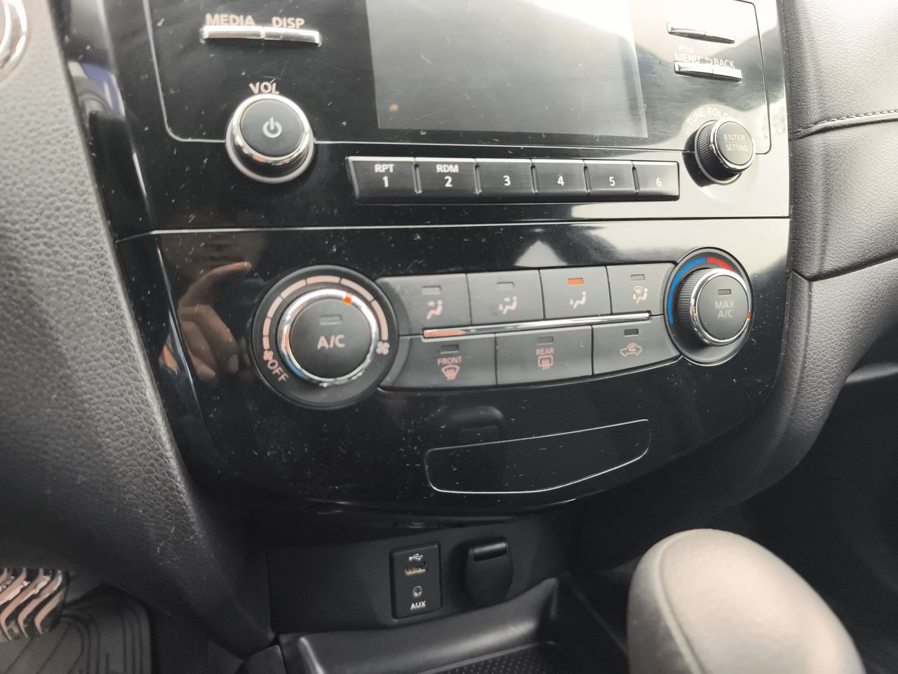 NISSAN - 20