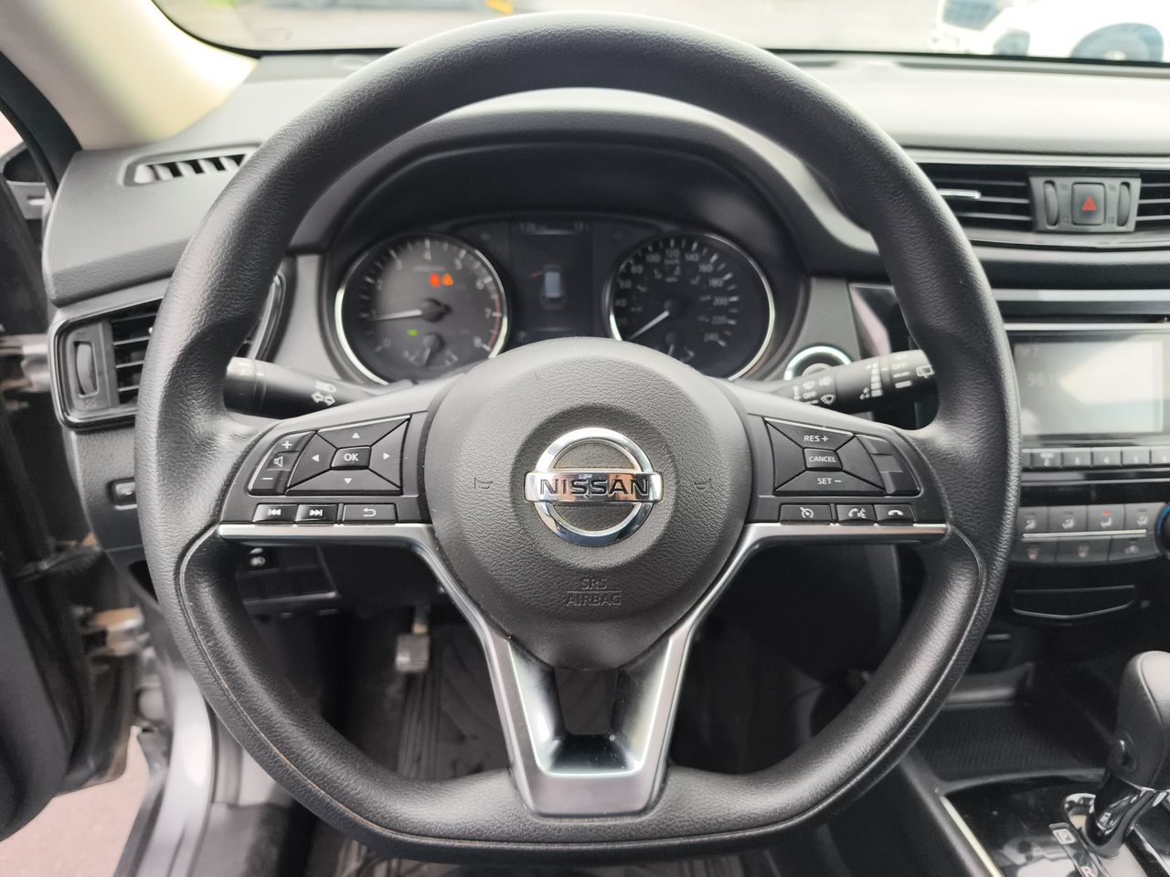 NISSAN - 15